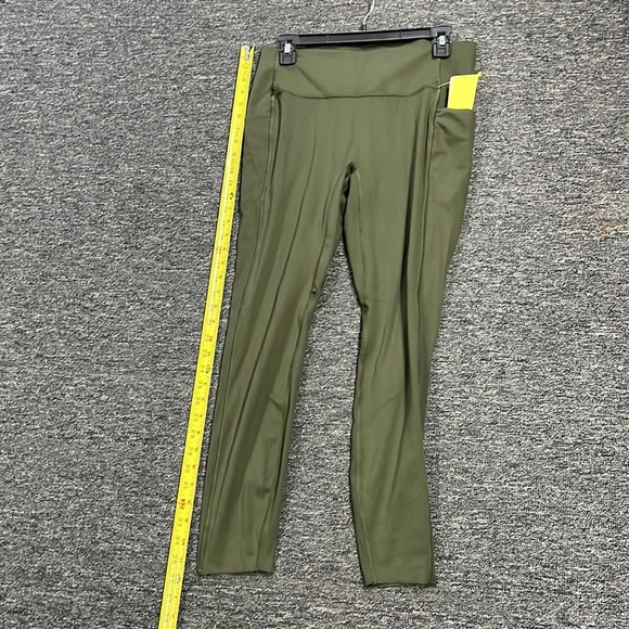 All in motion, high rise, leggings. 1301 - Picture 4 of 10